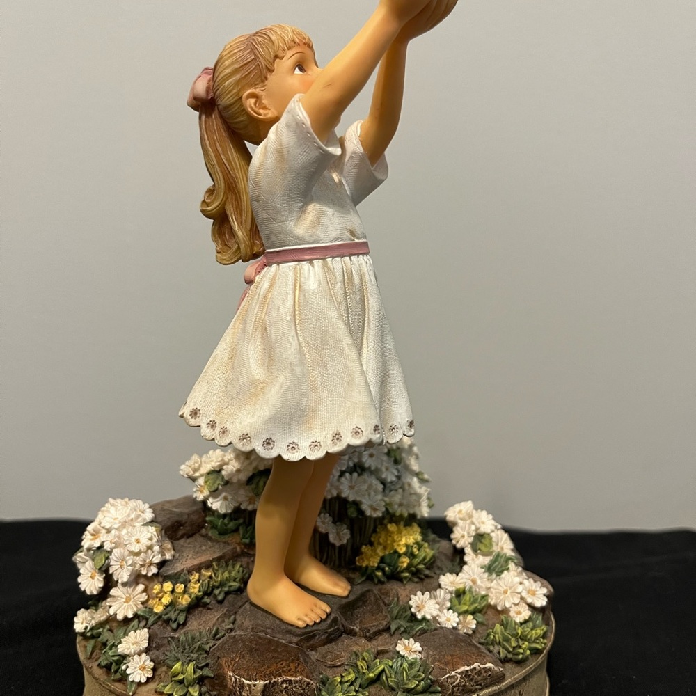 Demdaco Vintage Virtues Hope Girl Figurine